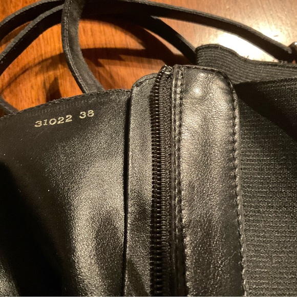 Knee high boots - Picture 3 of 3